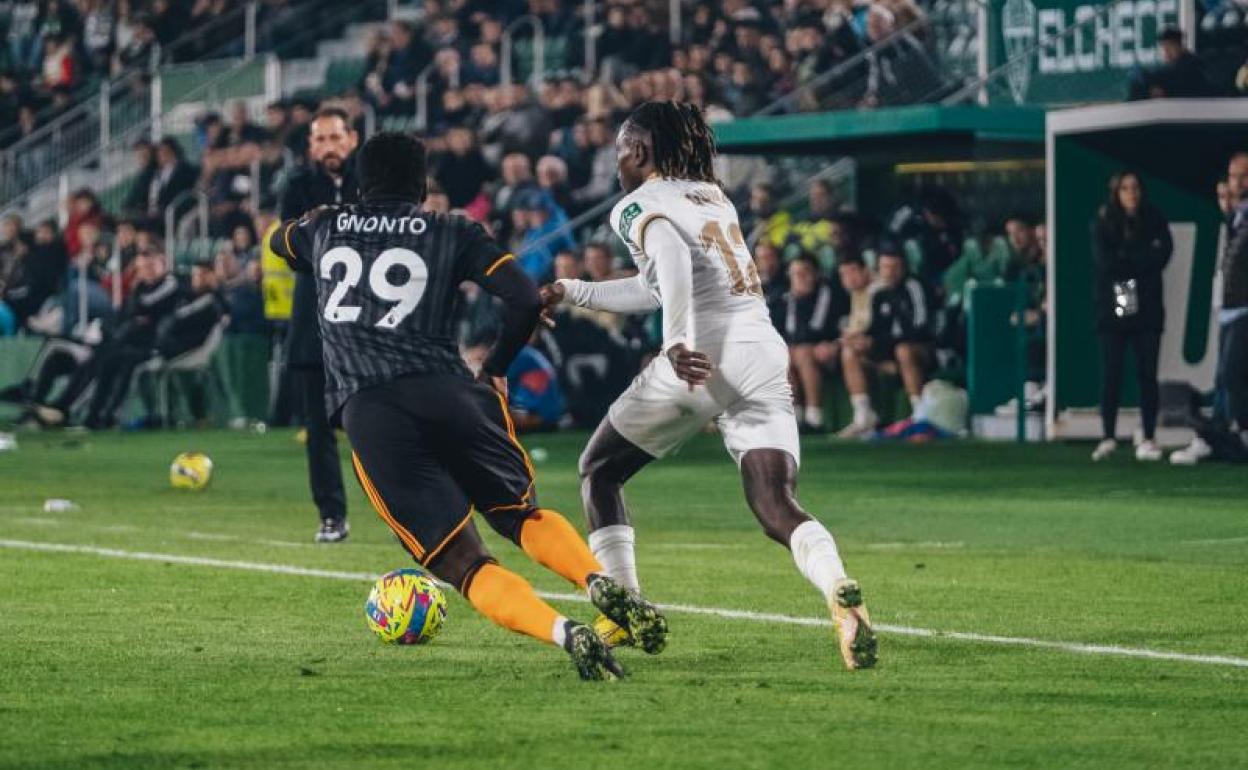 Domingos Quina, durante el Trofeo Festa d'Elx ante el Leeds 