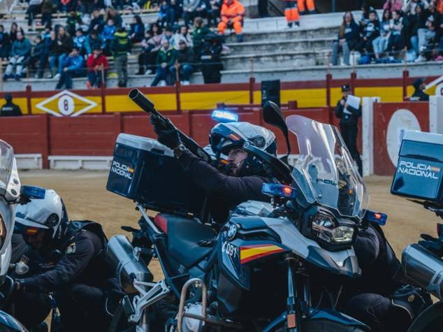 Fotos: Exhibición de medios aéreos, caballería y simulacro de rescate muestran la Policía Nacional