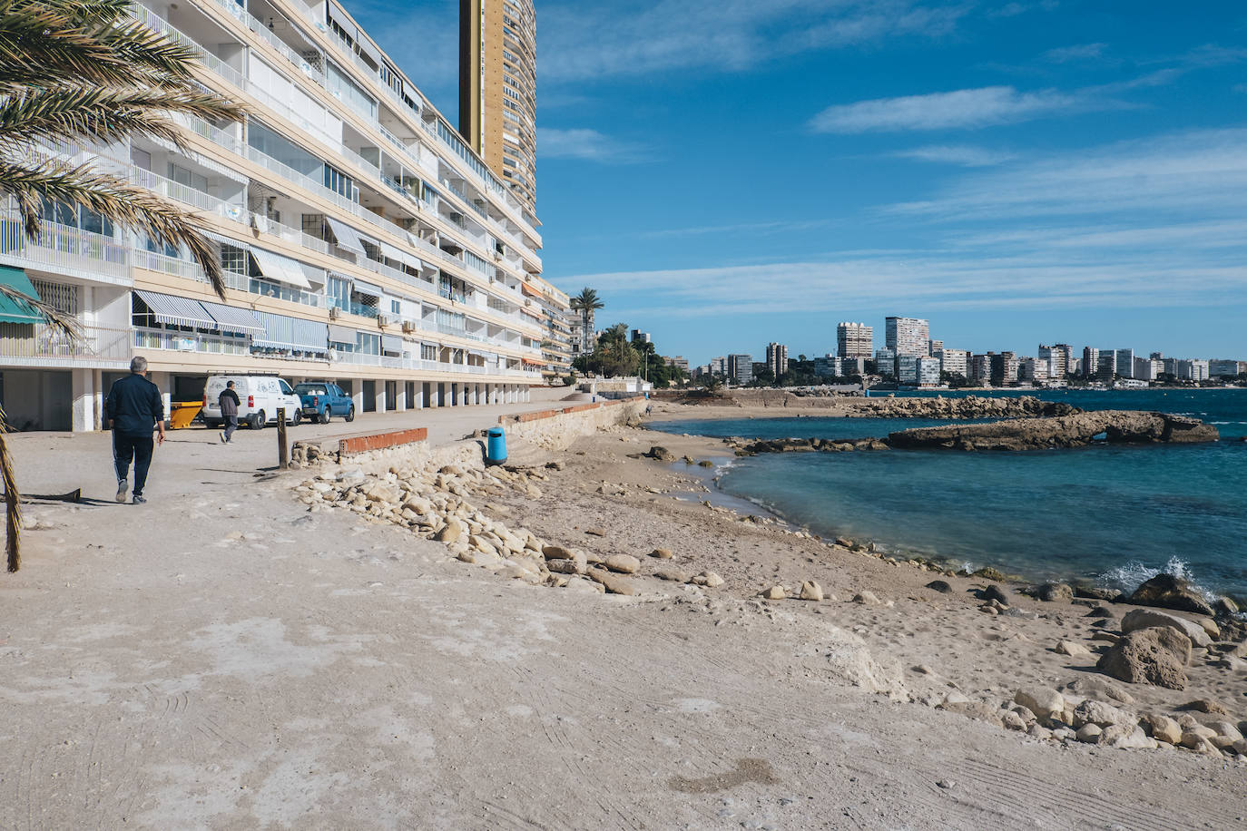 Galería. Las calas de la Finca Adoc sufren los estragos de las tormentas y la falta de mantenimiento. 