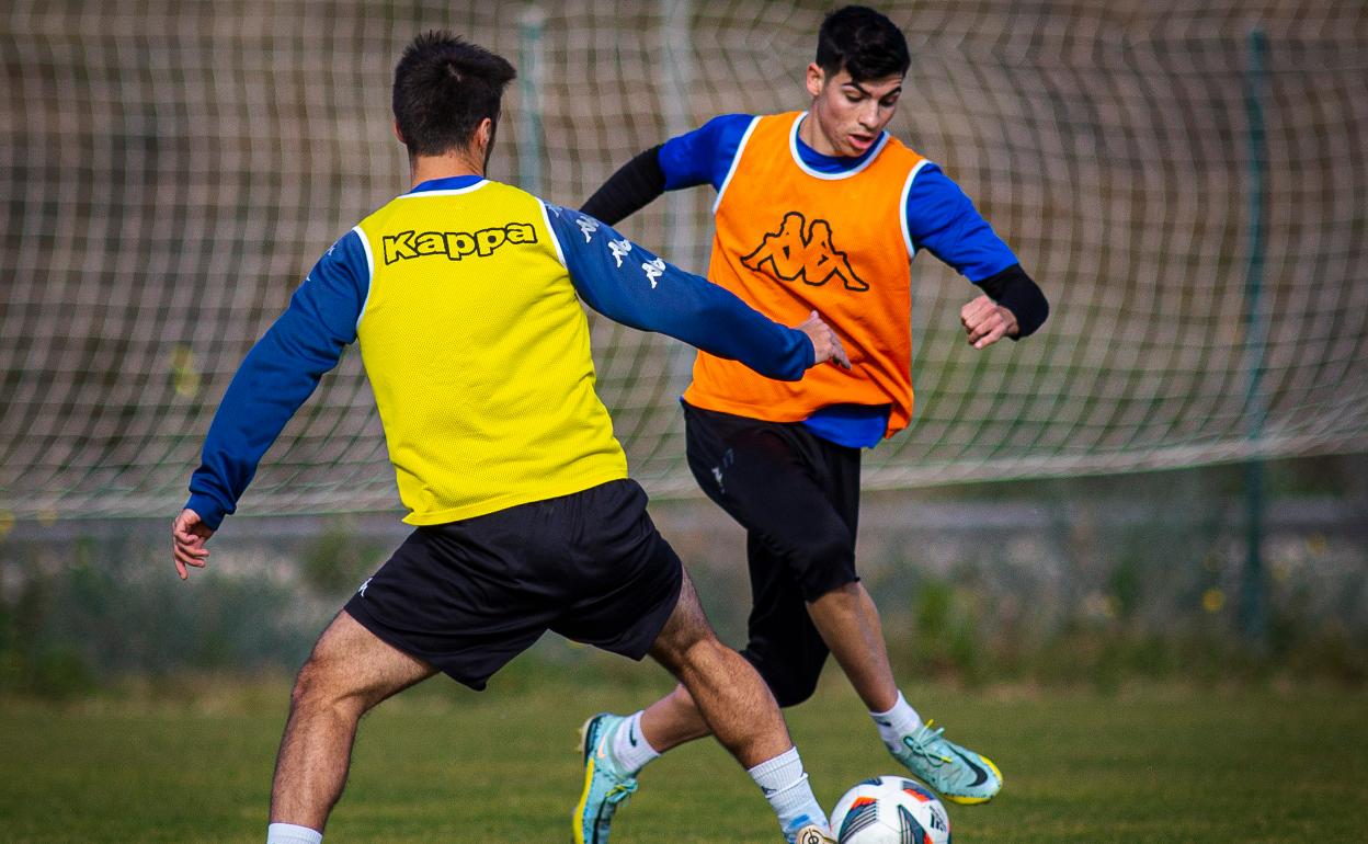 Nico Espinosa, durante un entrenamiento en Fontcalent 