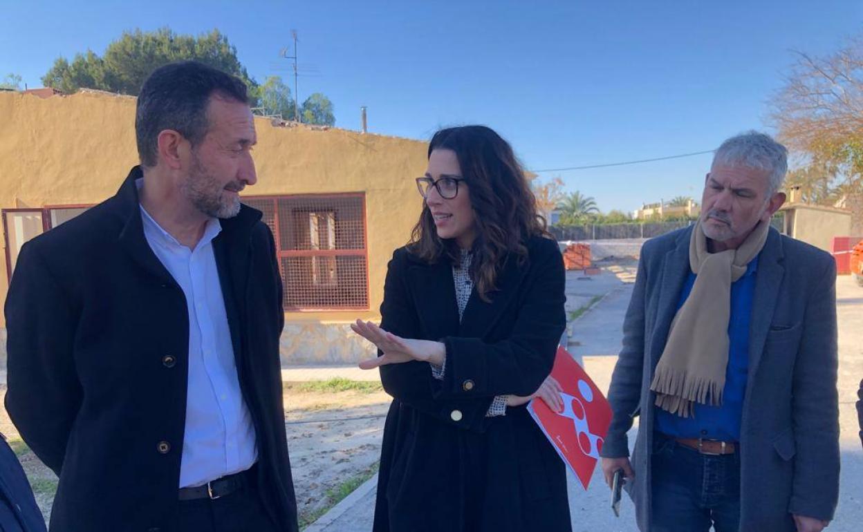 El alcalde de Elche, Carlos González, y la vicepresidenta del Consell, Aitana Mas. 
