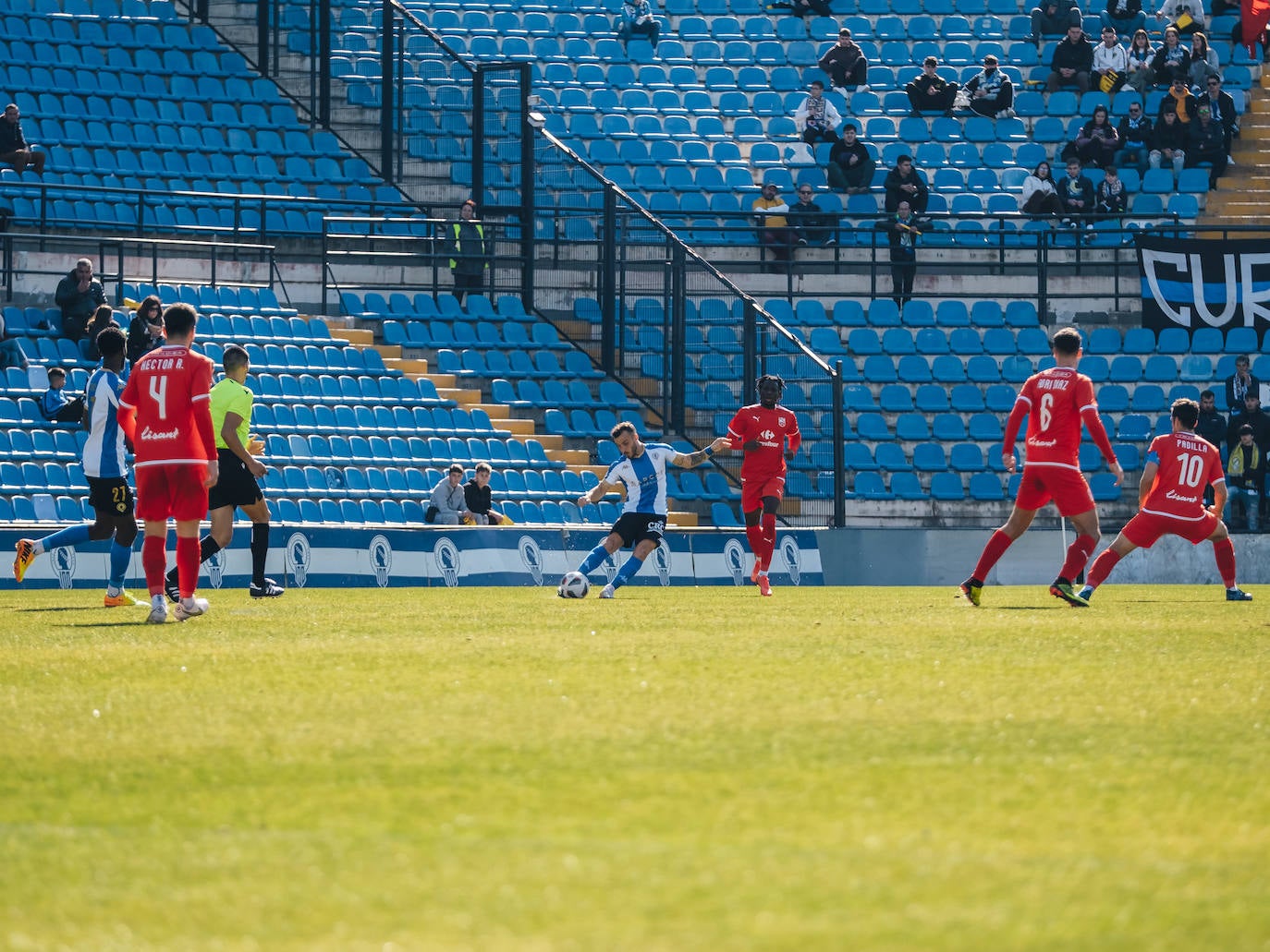 Fotos: El partido del Hércules contra el Prat en imágenes