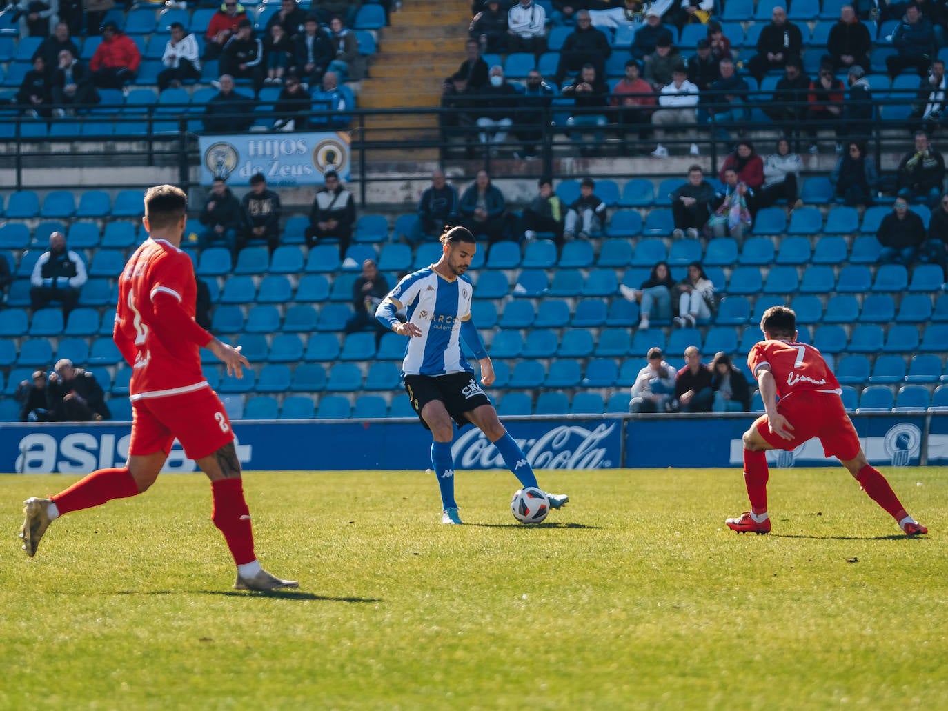 Fotos: El partido del Hércules contra el Prat en imágenes