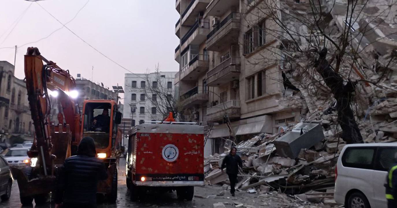 Edificio reducido a escombros en Alepo, al norte de Siria. Una ciudad que ya estaba gravemente afectada por la guerra civil que asola al país desde 2011.