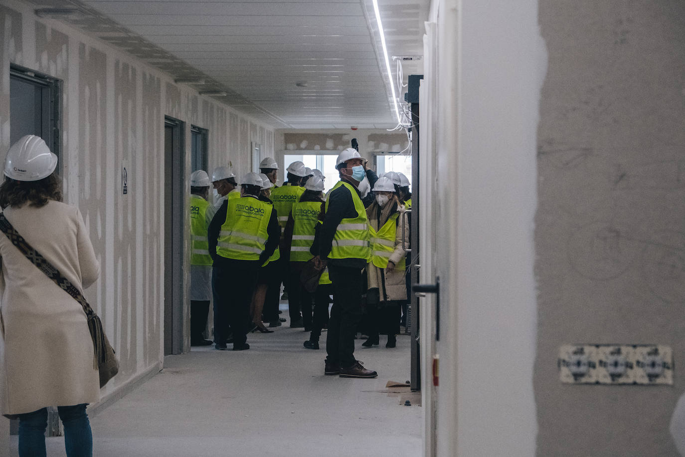 Fotos: Avanzan las obras en el edificio de Urgencias del Hospital General de Alicante | El presidente de la Generalitat Valenciana, Ximo Puig, y el conseller de Sanidad, Miguel Mínguez de visita