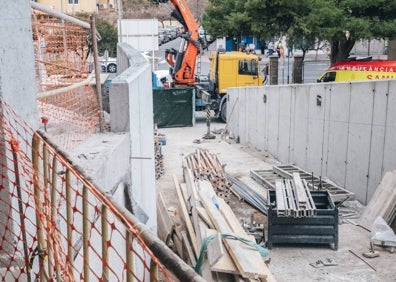 Imagen secundaria 1 - Diferentes imágenes de las obras en el nuevo servicio de Urgencias 