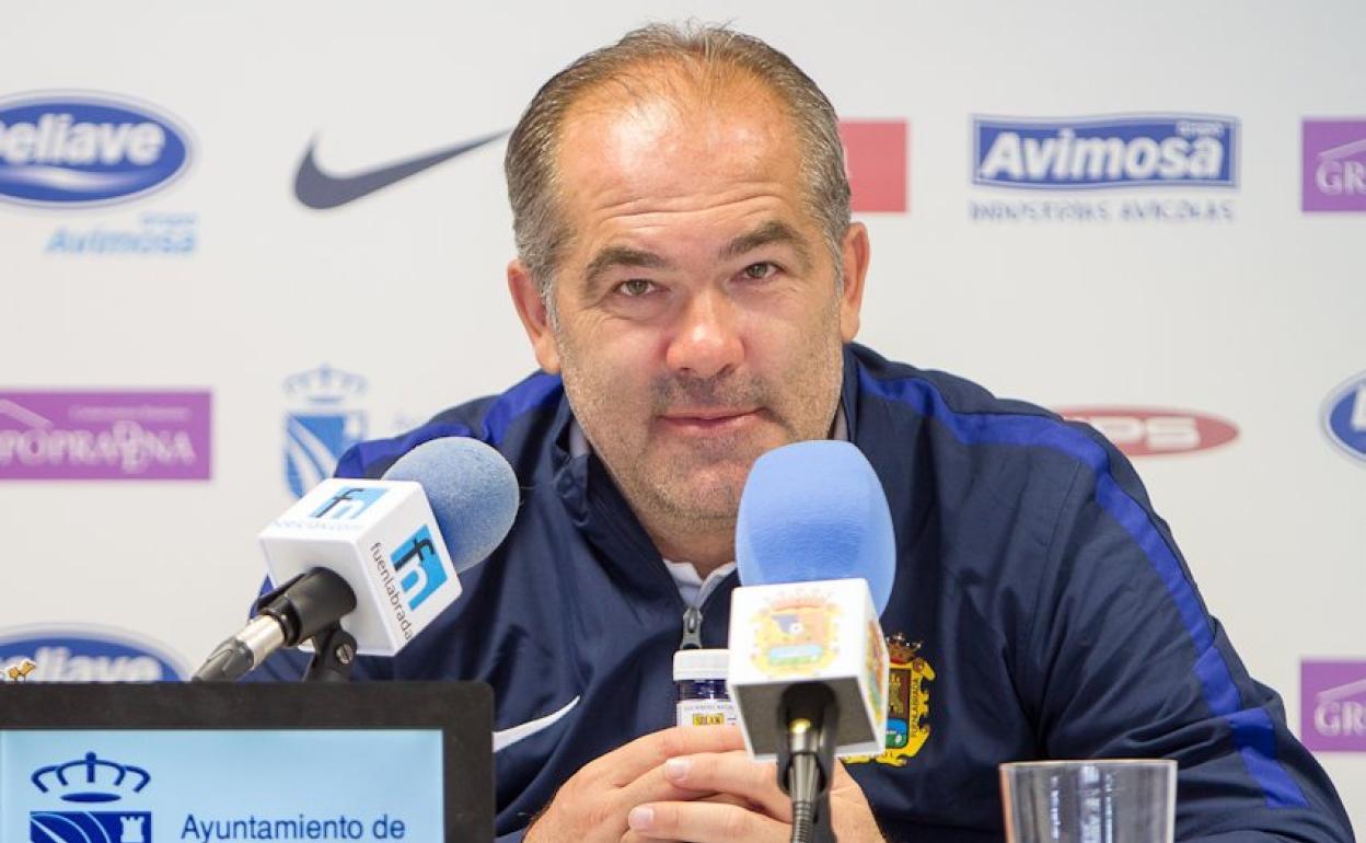 Josip Visnjic, durante su etapa como entrenador del Fuenlabrada 