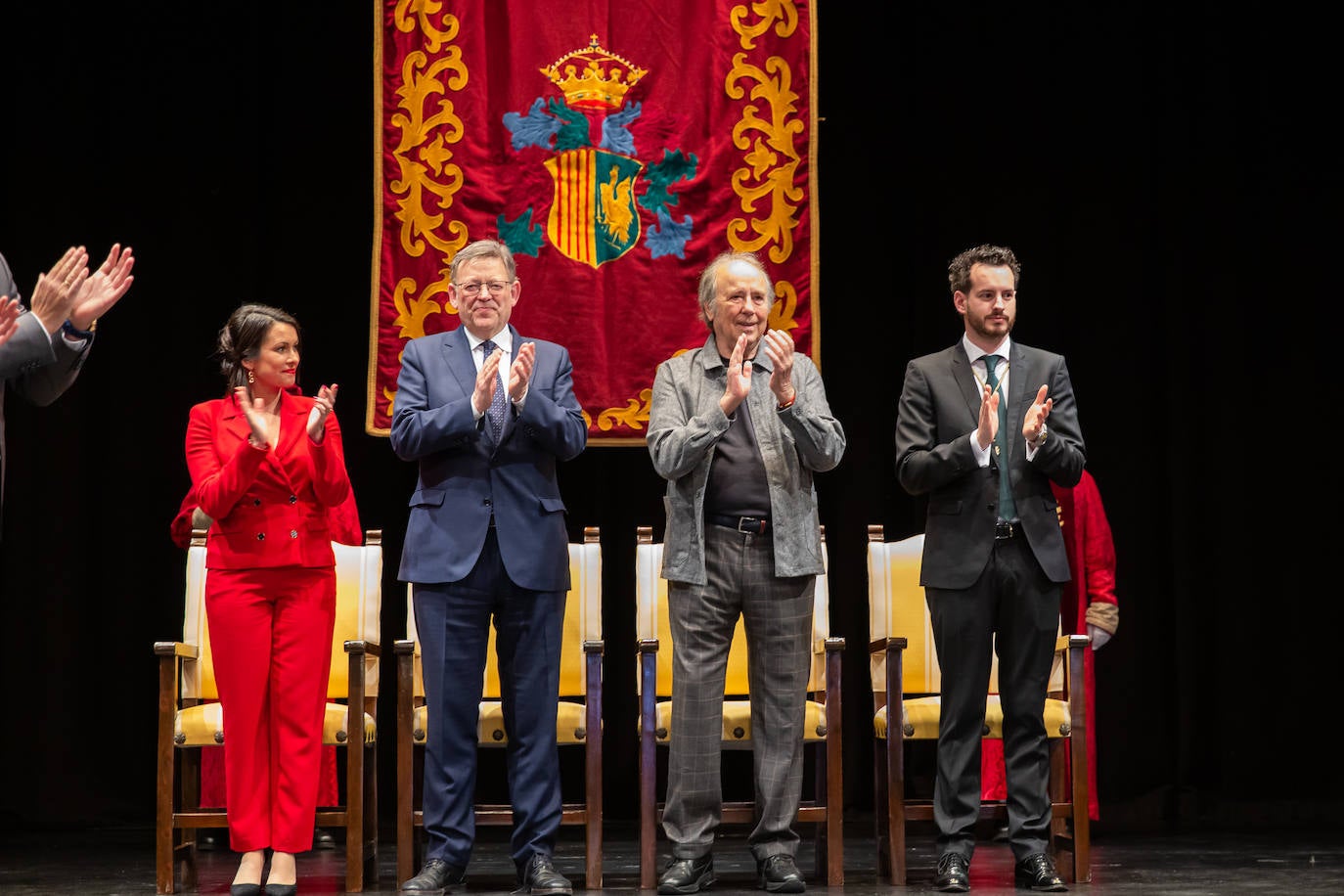 Fotos: Homenaje a Serrat en Orihuela