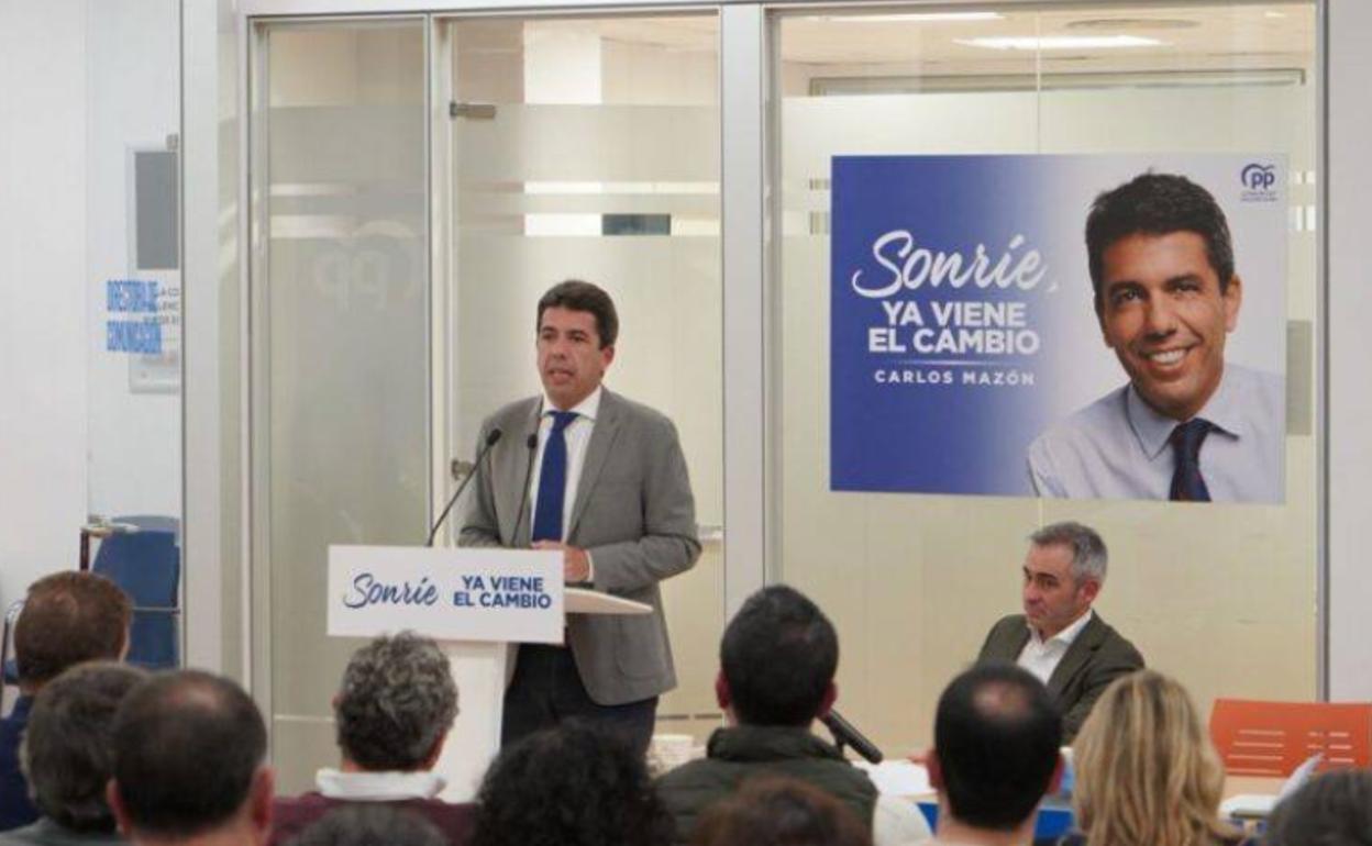 El presidente del PPCV, Carlos Mazón, preside la Junta Directiva de la organización. 
