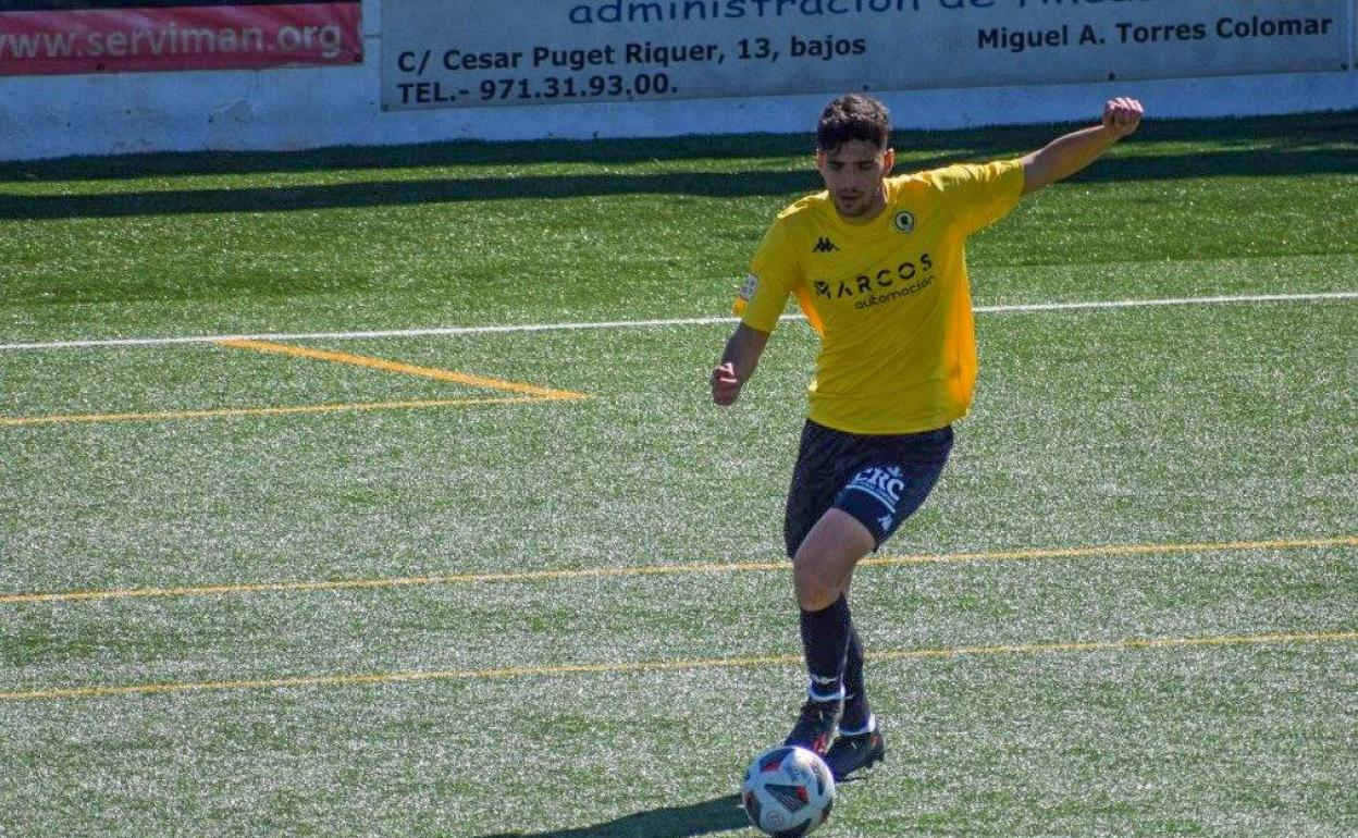 El alicantino Dani Marín, que hoy regresó a la titularidad, durante el encuentro de este domingo. 