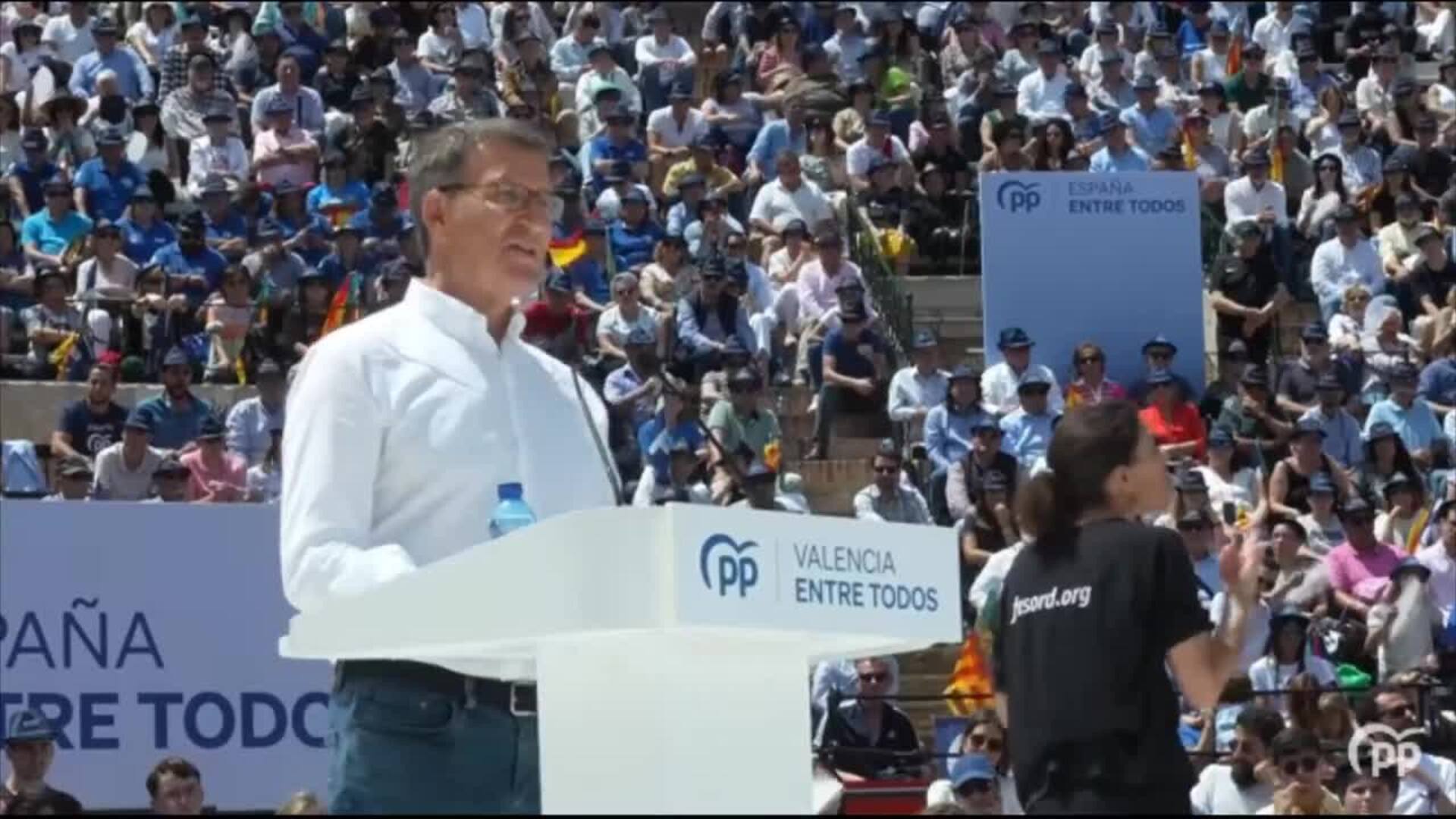 Feijóo apela al voto útil en torno al PP porque es "imprescindible unir el voto en torno al PP"