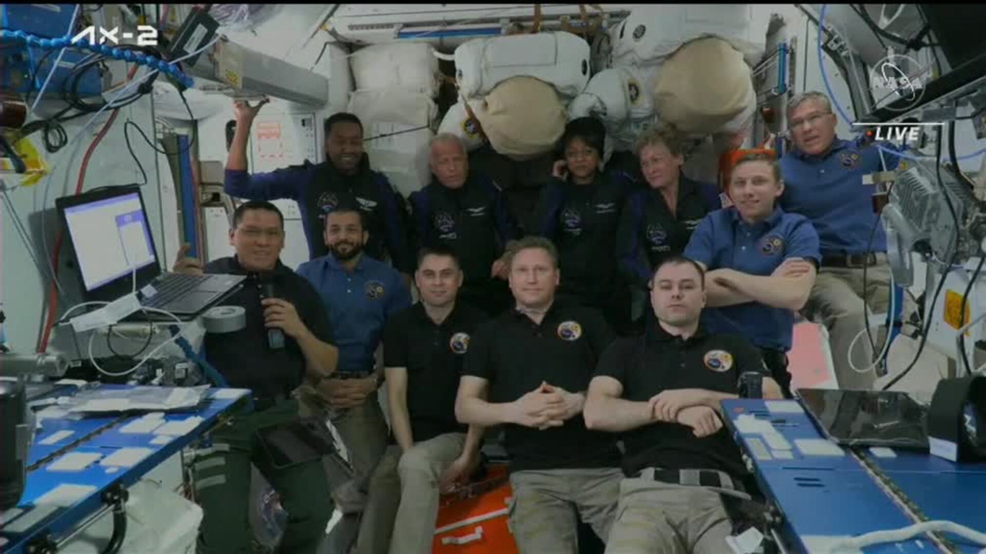 Los cuatro tripulantes de la misión privada AXIOM disfrutan ya de su estancia en la Estación Espacial Internacional