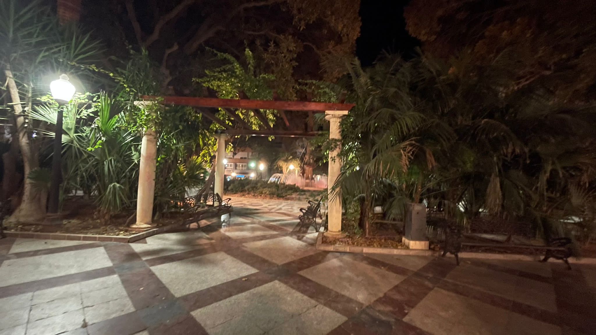 Imagen después - La plaza de Gabriel Miró.