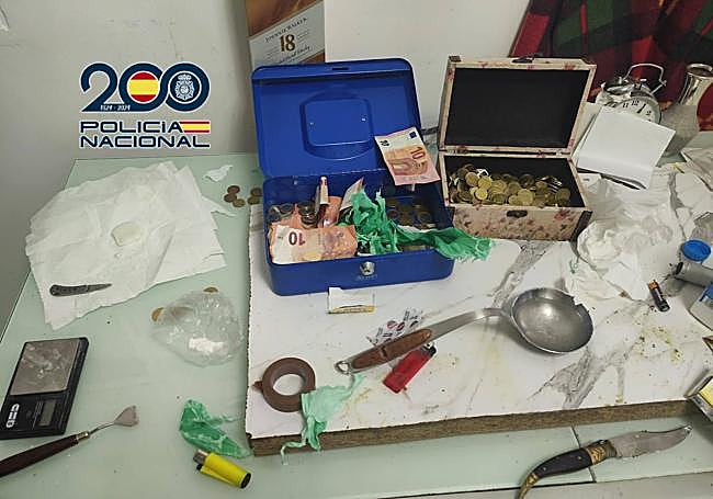 Incautación de materiales y dinero en la operación.