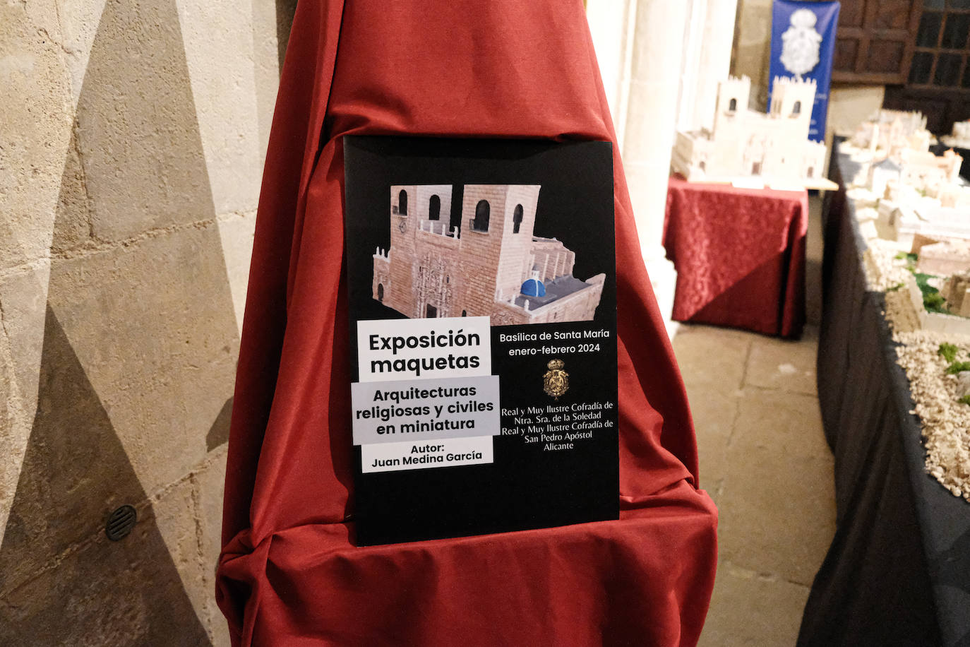 Las miniaturas invaden la Basílica de Santa María de Alicante