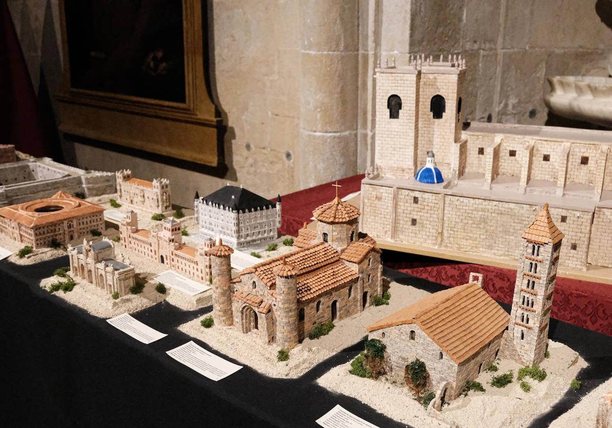 Las miniaturas invaden la Basílica de Santa María de Alicante