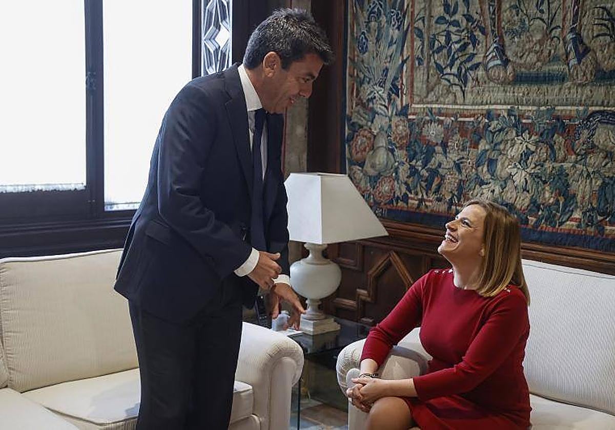 El presidente de la Generalitat, Carlos Mazón, recibe a la delegada del Gobierno en la Comunitat, Pilar Bernabé.