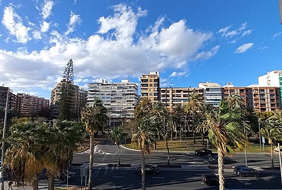 Alicante puede superar rachas de viento de más de 30 kilómetros por hora.