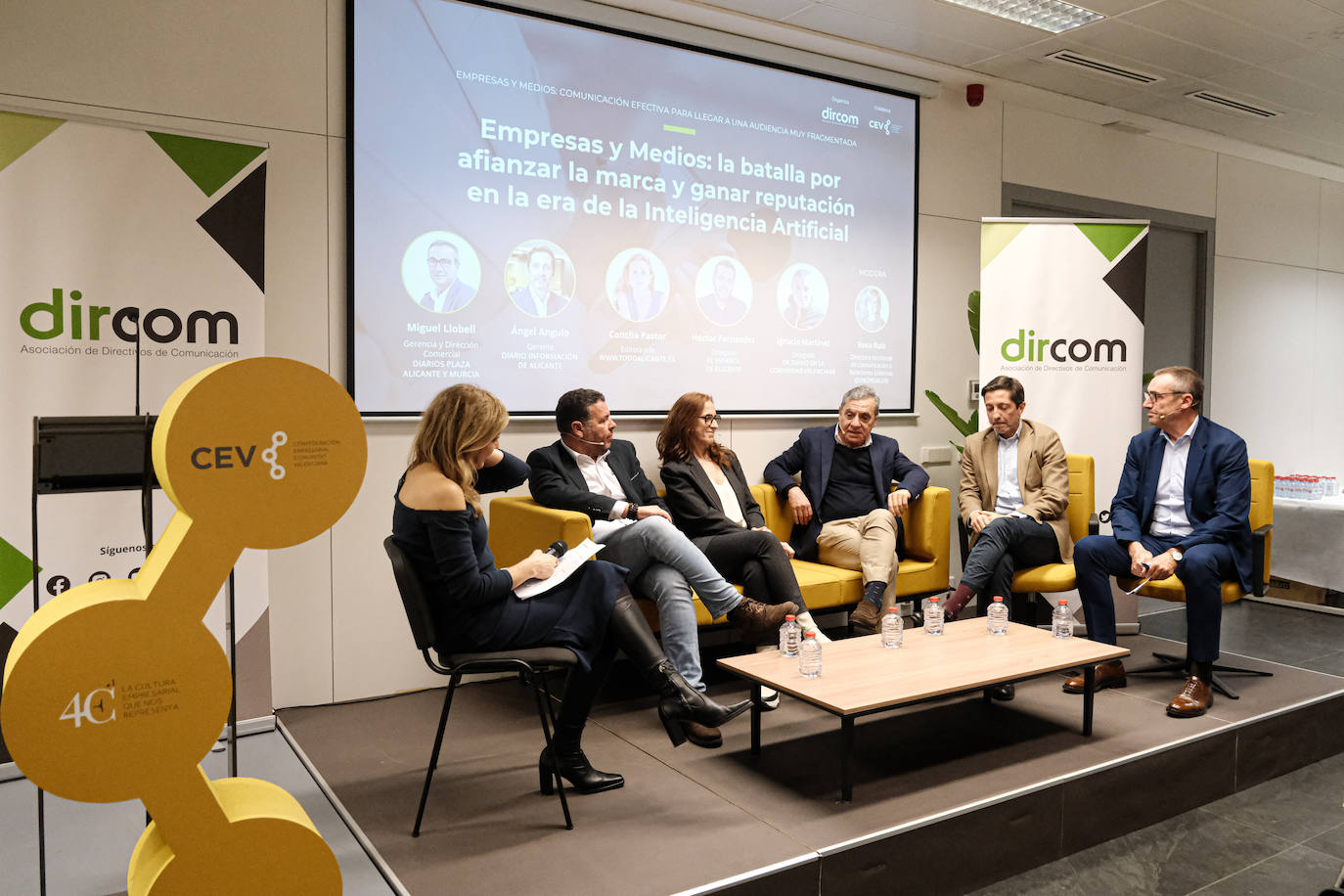 Imagen principal - Tendencias de la comunicación para 2024: el relato, la IA en procesos y los eventos experienciales