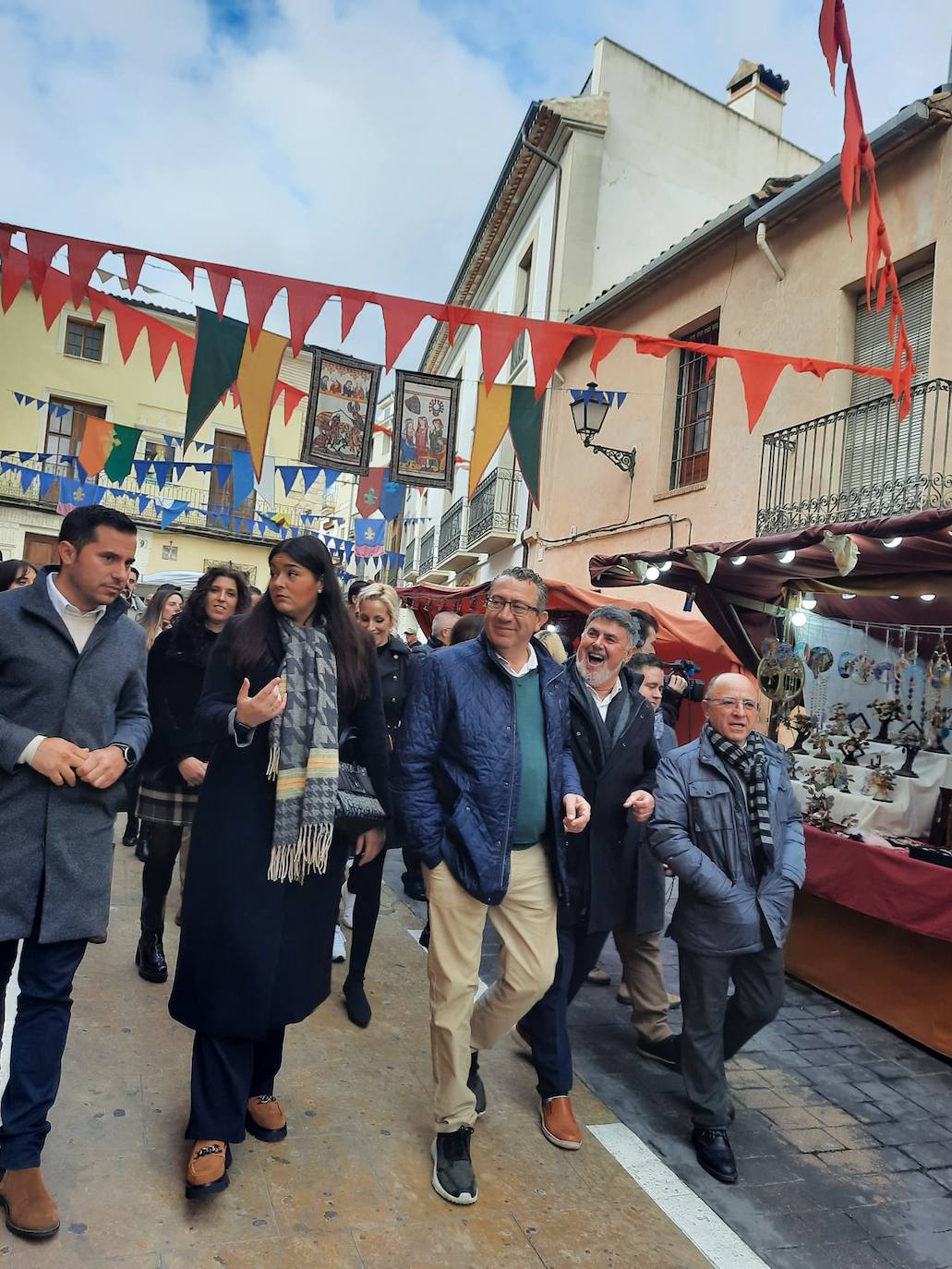 Imagen secundaria 2 - La Fireta de Muro revive las tradiciones y danzas de la comarca de l&#039;Alcoià