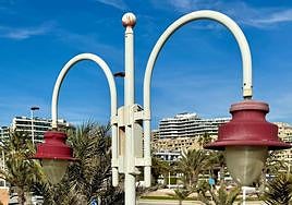 Las nuevas farolas ya instaladas en Carrús.