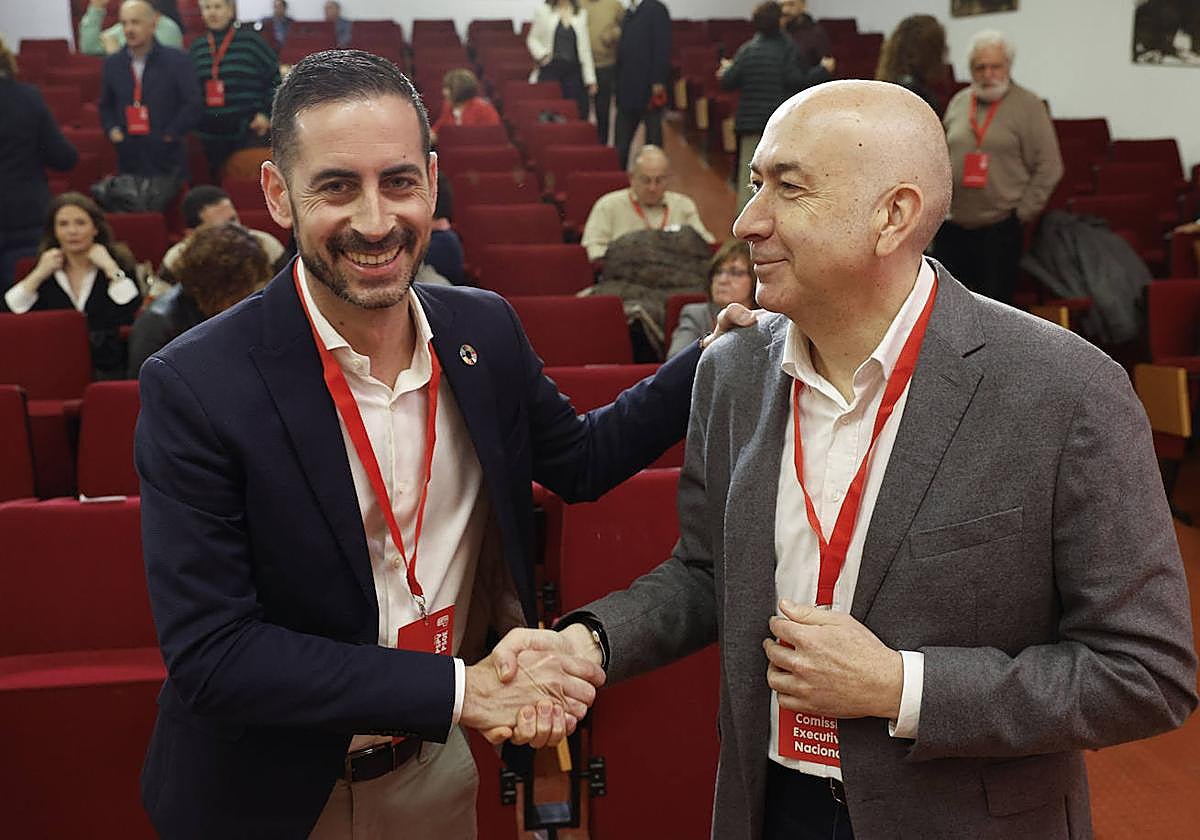 Carlos Bielsa y Alejandro Soler durante el Comité nacional del PSPV.