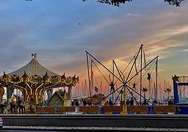 Nubes altas sobre el Puerto de Alicante.