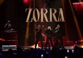 Nebulossa, ganadores de la primera semifinal, durante su actuación