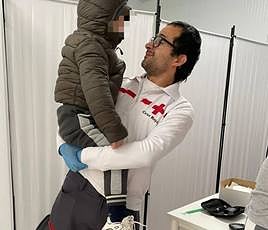 Asistencia de los migrantes rescatados.