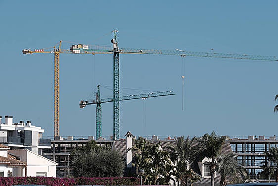 Viviendas en construcción en Nou Nazareth.