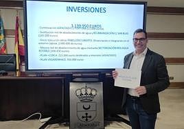 El concejal de Hacienda de Reován, José Nájar, presenta los presupuestos del municipio para 2024.