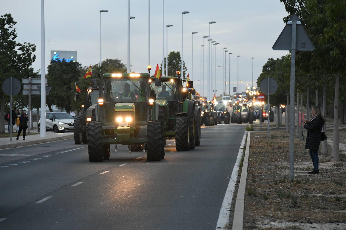 La tractorada de Elche en imágenes