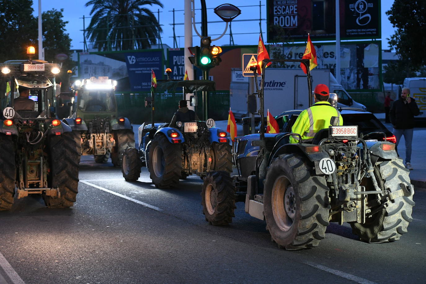 La tractorada de Elche en imágenes