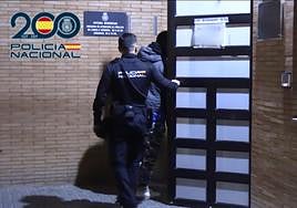 Uno de los detenidos.