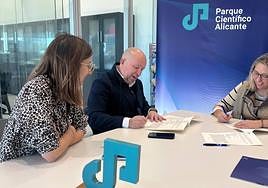 Firma de la incorporación de la nueva empresa.