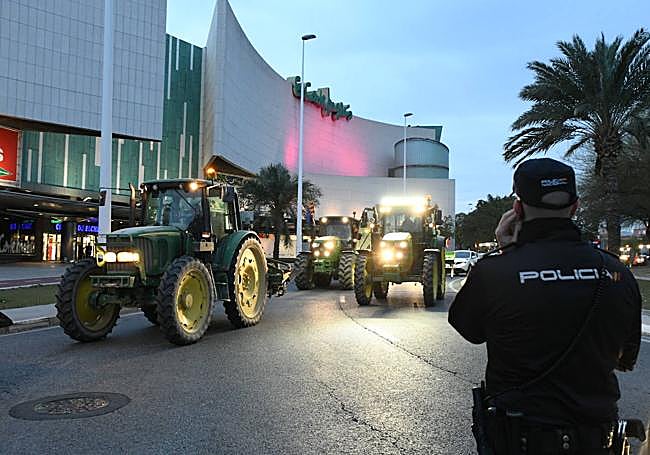Tractorada en Elche.