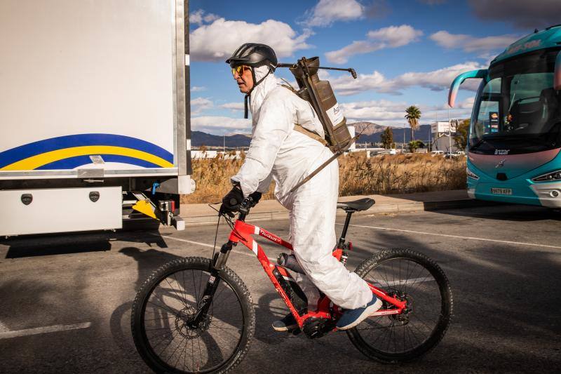 La marcha de tractores a Orihuela, en imágenes