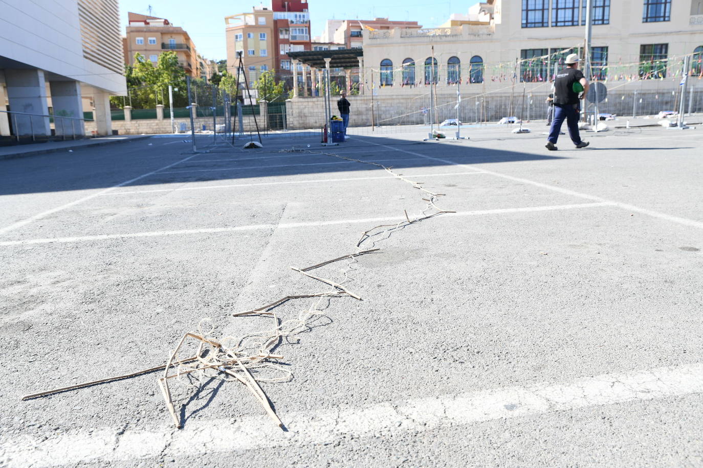 La mascletà de las Hogueras de Alicante en el ADDA, foto a foto