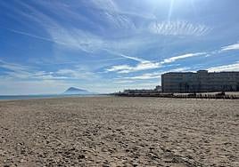 Playa de Les Deveses, en Dénia.