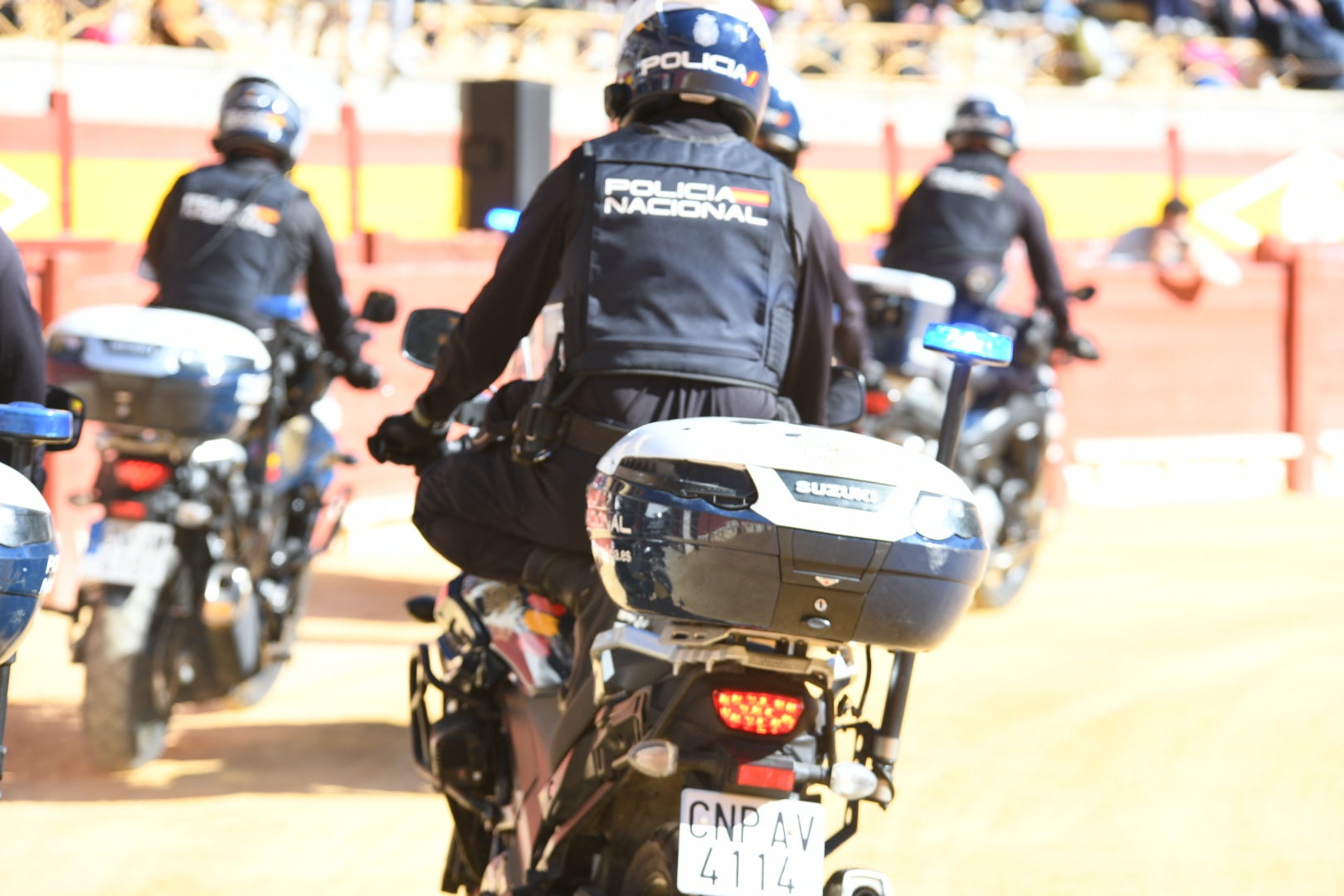 Imágenes de la espectacular exhibición de la Policía Nacional en Alicante