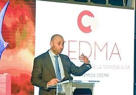 «Tenemos que diversificarnos sin desatender ni un milímetro al turismo»