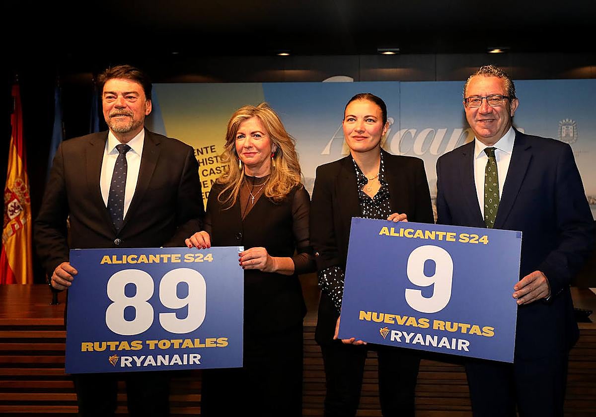 Celebración de la llegada de las nuevas rutas.