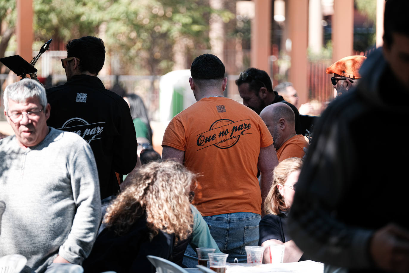 Cerca de 500 barraquers celebran su primer gran día