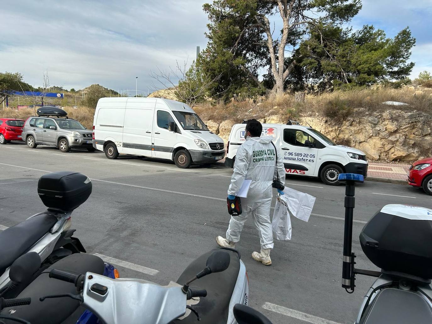 Las imágenes del incendio mortal en La Vila Joiosa