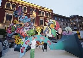 Plantà de la Hoguera en la murciana plaza Julián Romea