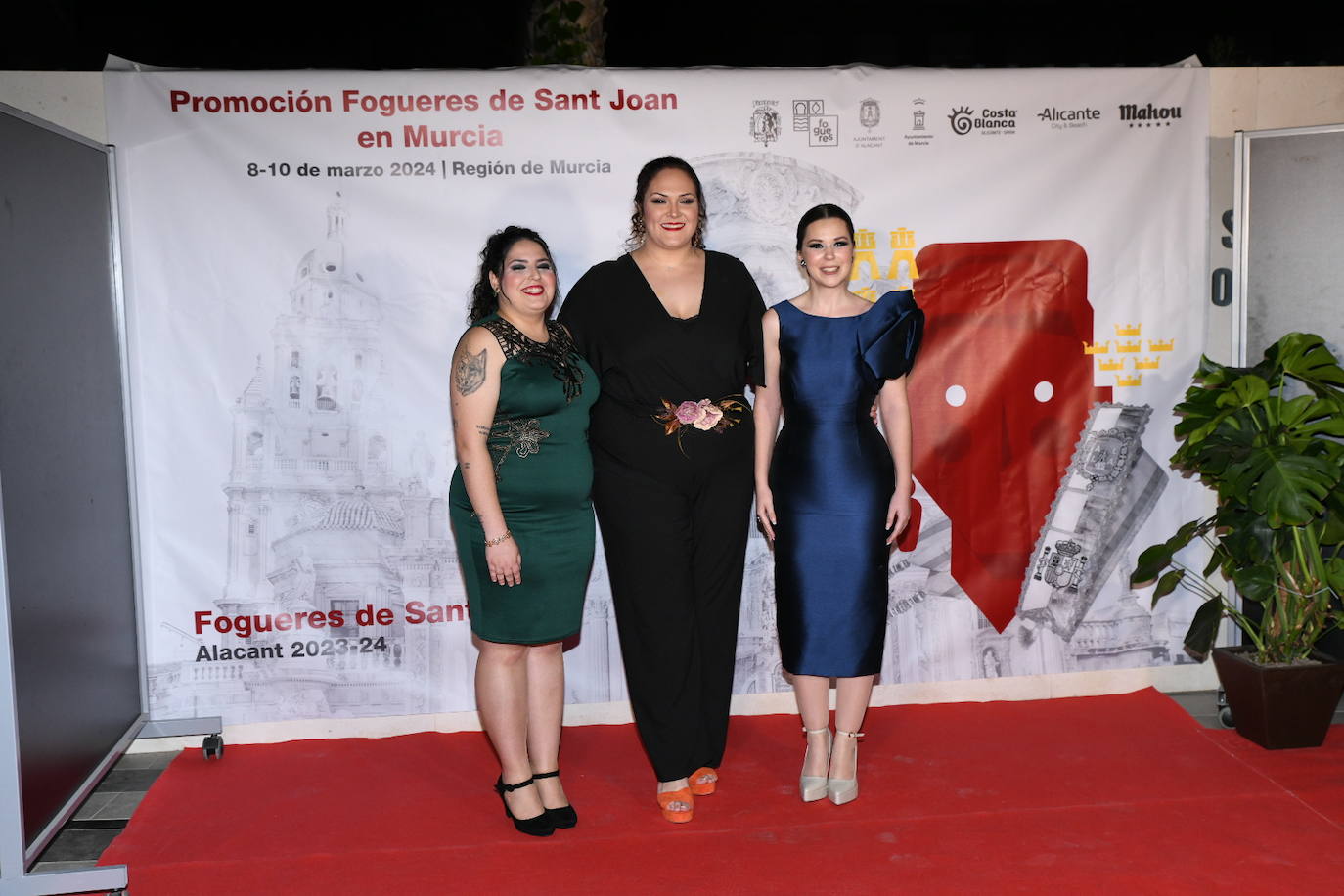 Todos los looks de las candidatas en la cena de gala en Murcia