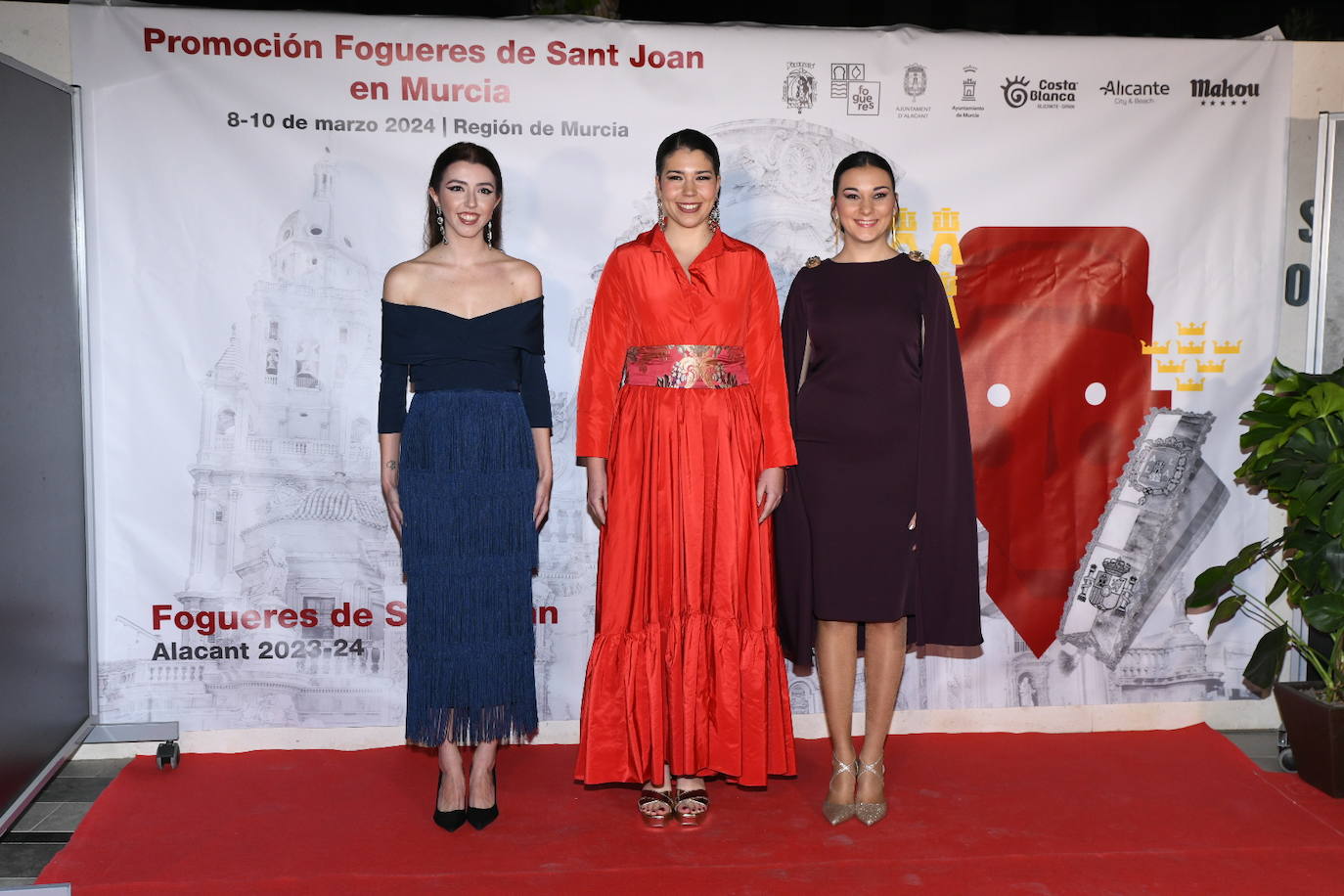 Todos los looks de las candidatas en la cena de gala en Murcia