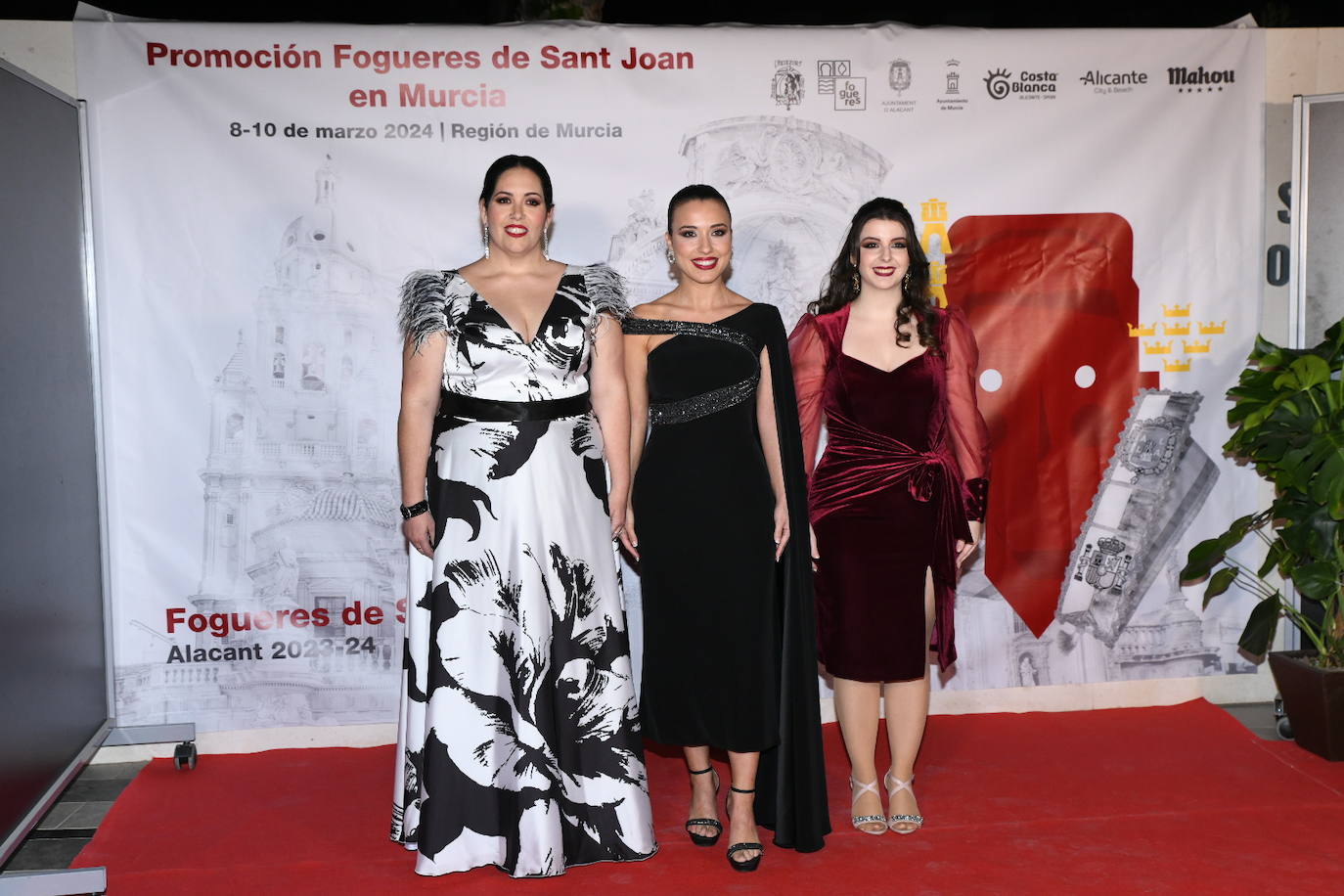 Todos los looks de las candidatas en la cena de gala en Murcia