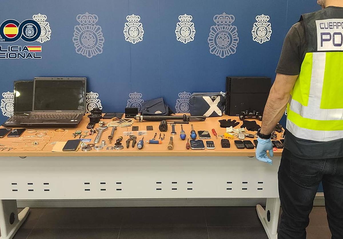 Objetos recuperados por la Policía Nacional.