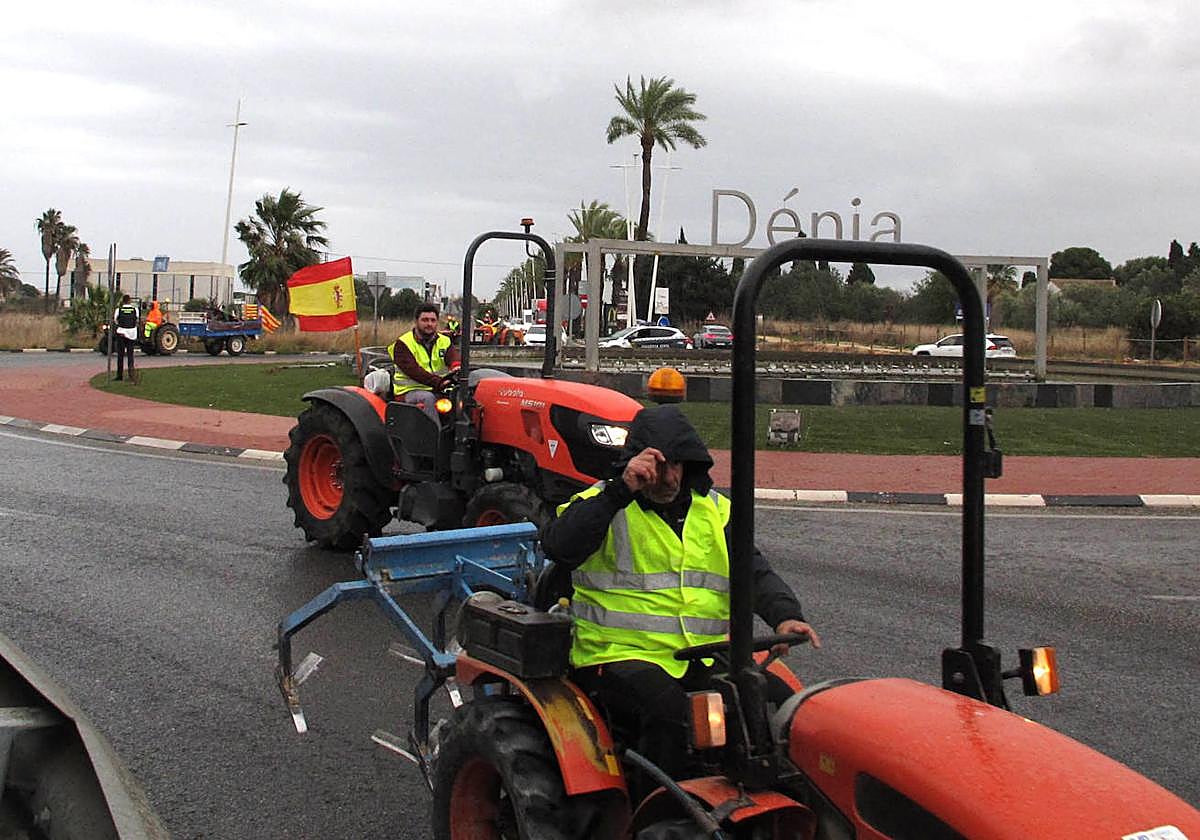Tractorada de protesta en Dénia